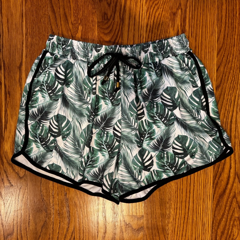 NWOT Jess Lea Tropical Leaf Print Women's Shorts - Size L